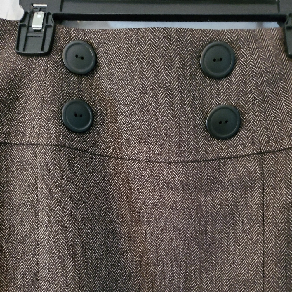 Ladies mid skirt